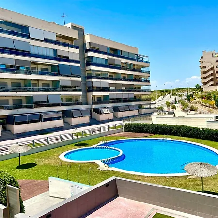 11 Y Piscina * Arenales del Sol